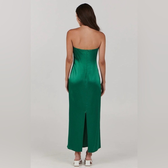 NEW $139 Retail Emerald Green Strapless Dress✨ - Picture 3 of 3